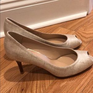 Stuart Weitzman open toe embossed linen heel